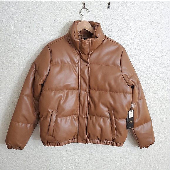 Last one! Final sale! Faux Leather Puffer Jacket - Picture 5 of 9